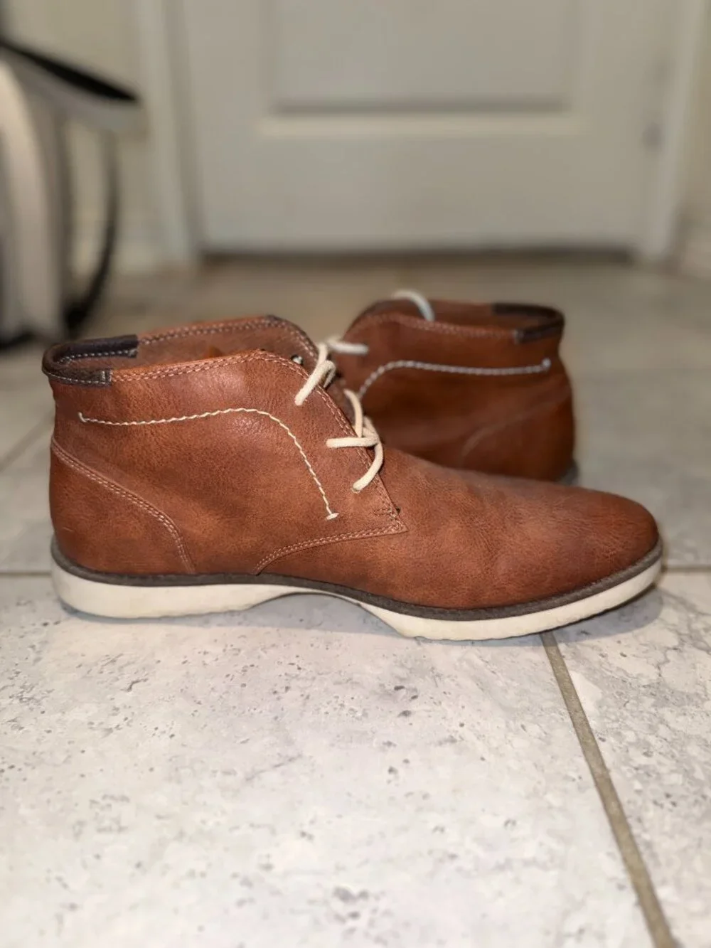 Dr. Scholl's Men's Chukka Boots Brown Size 9 Lace-Up Scroll